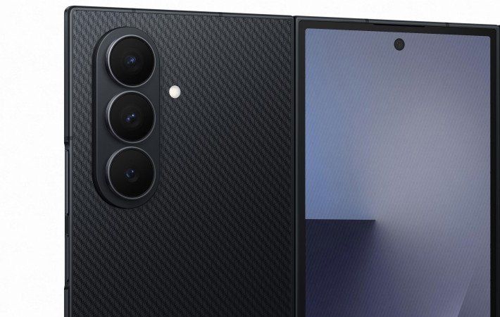 Kamera triple 200 MP dan dua kamera selfie 10 MP