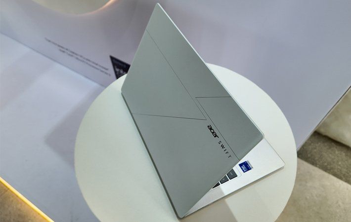 Swift Edge 14 AI